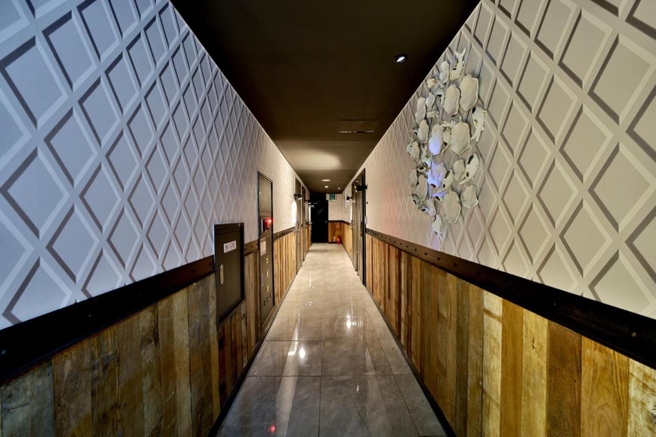 Seomyeon Hound Hotel 1St Street Busan Exterior photo